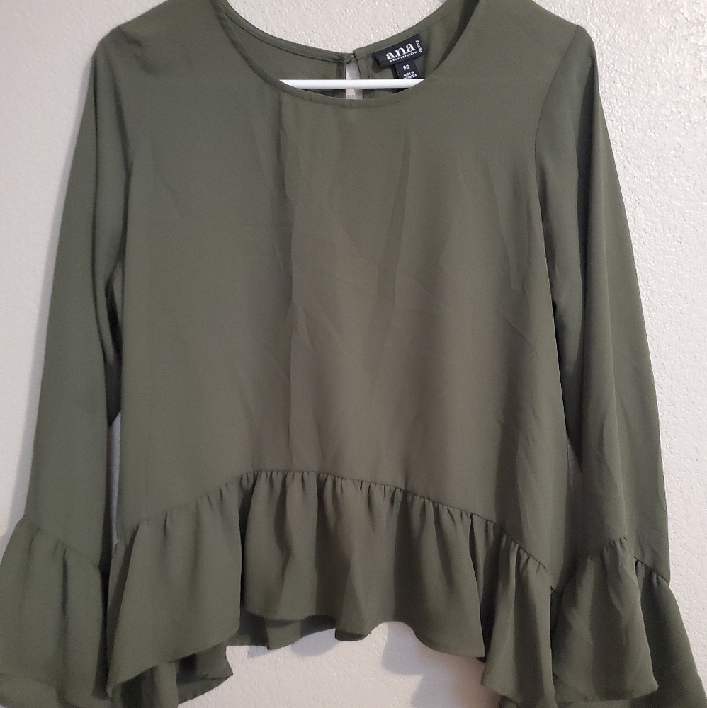 Womens shirt NEW